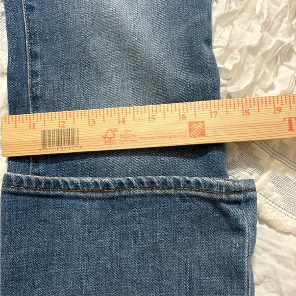 GAP Perfect Boot Jeans, Medium Wash with Subtle Fading. High Rise. Size 27 - Picture 10 of 10